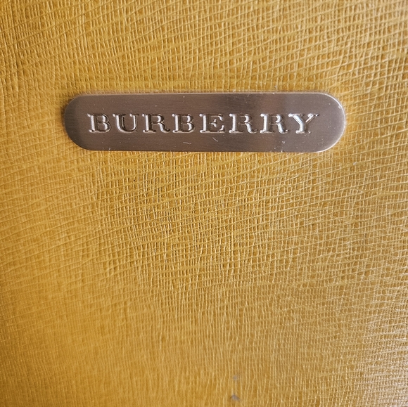 Burberry Bundle! Gorgeous Top Handle Bag And Matching Wallet In EUC - Picture 6 of 16